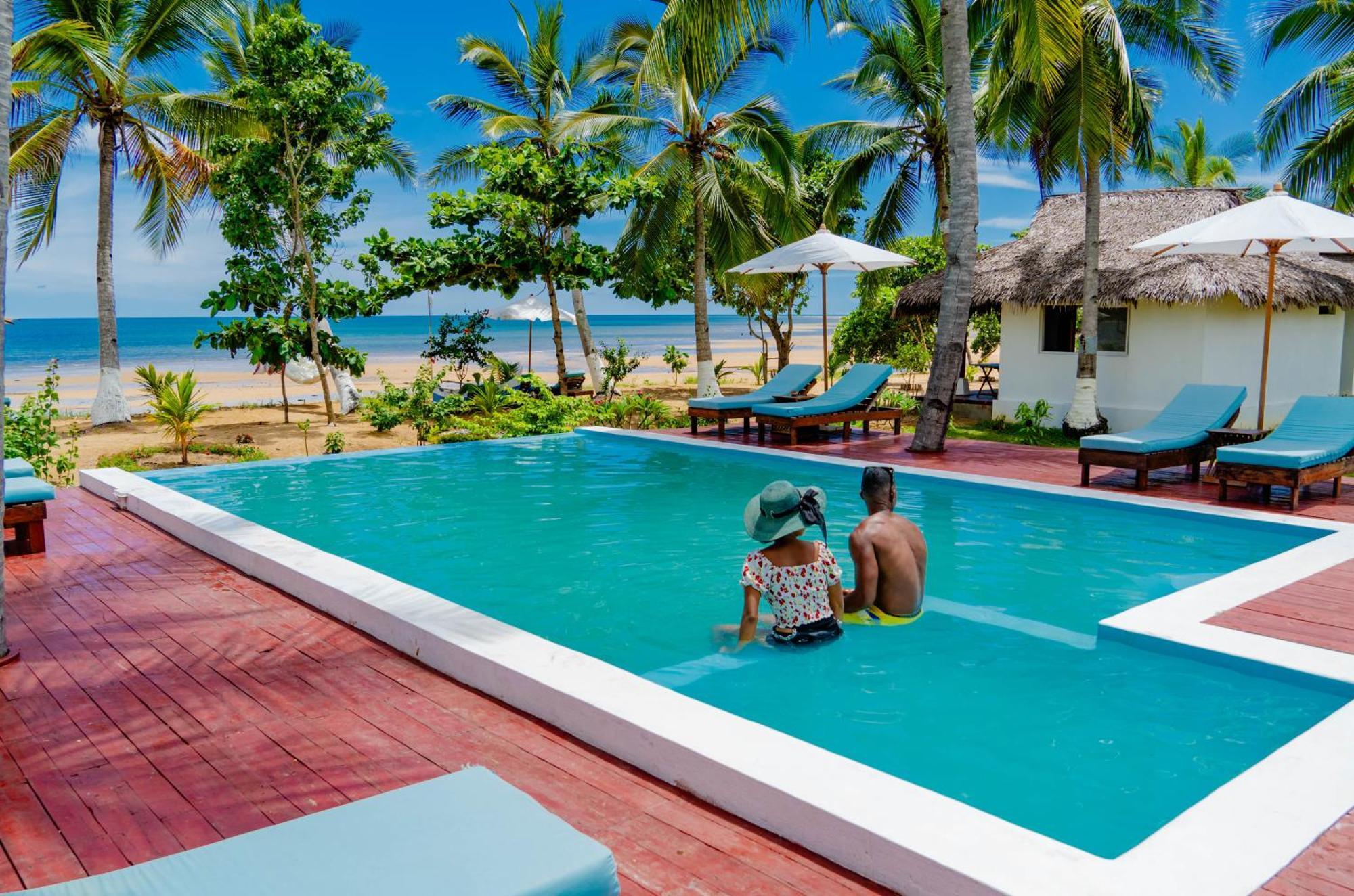 Long Beach Resort, Нуси-Бе Экстерьер фото