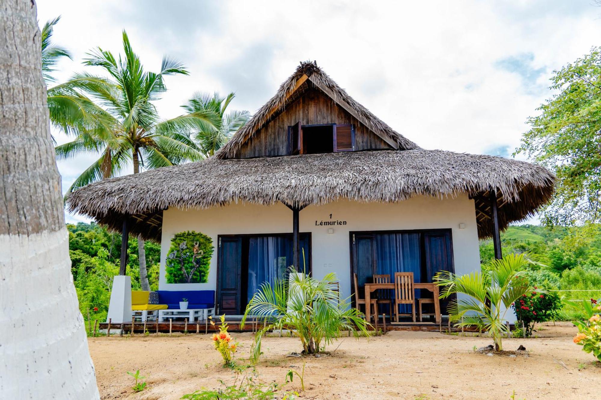 Long Beach Resort, Нуси-Бе Экстерьер фото